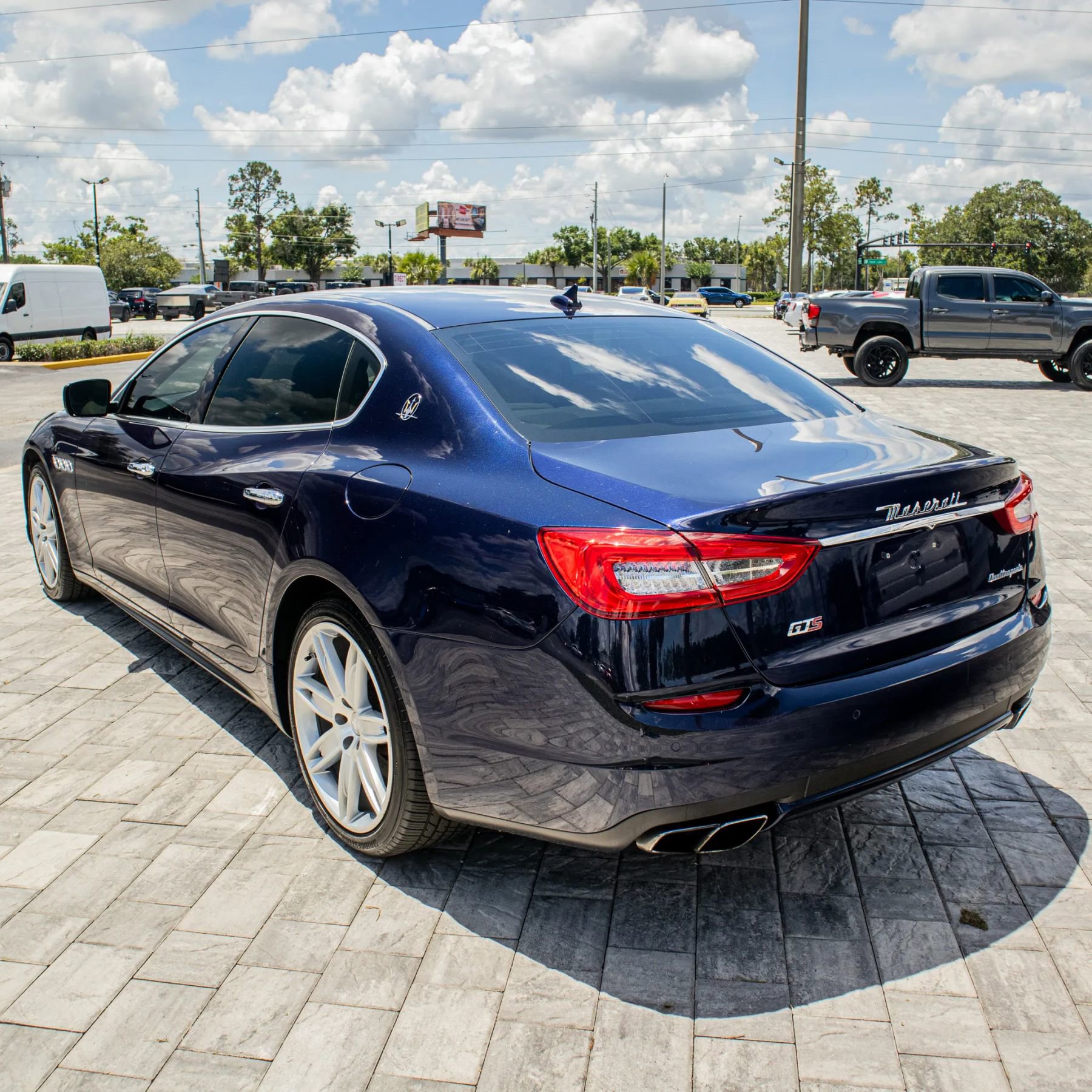 Used 2014 Maserati Quattroporte GTS RWD image 4