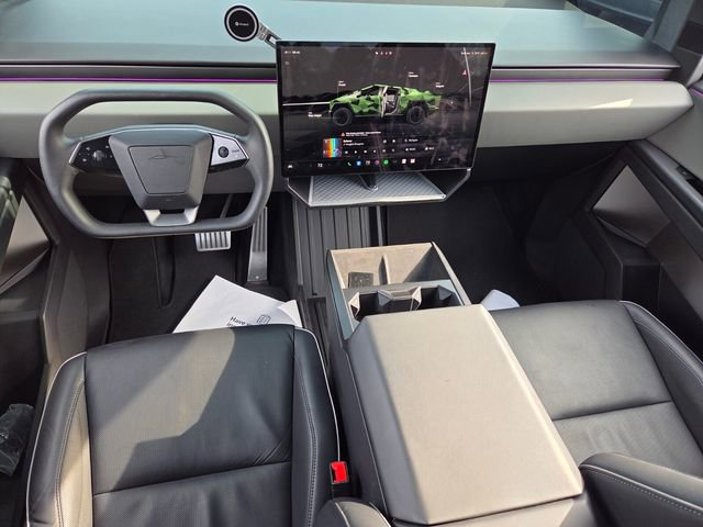 Used 2025 Tesla Cybertruck AWD Crew Cab image 9