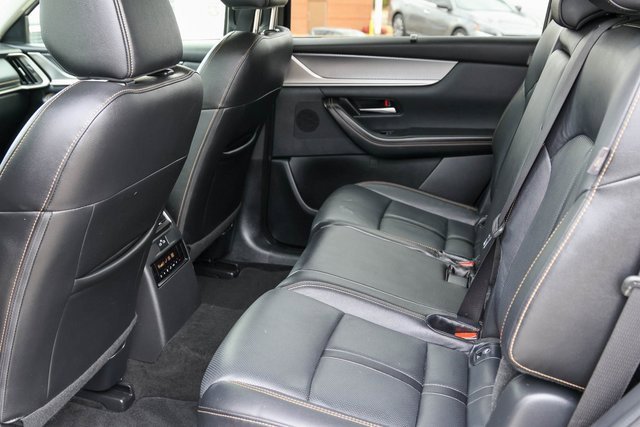 Used 2024 MAZDA CX-90 3.3 Turbo w/ Preferred Plus image 16