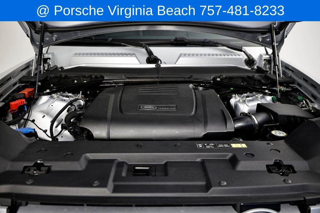 Used 2023 Land Rover Defender 90 S image 29