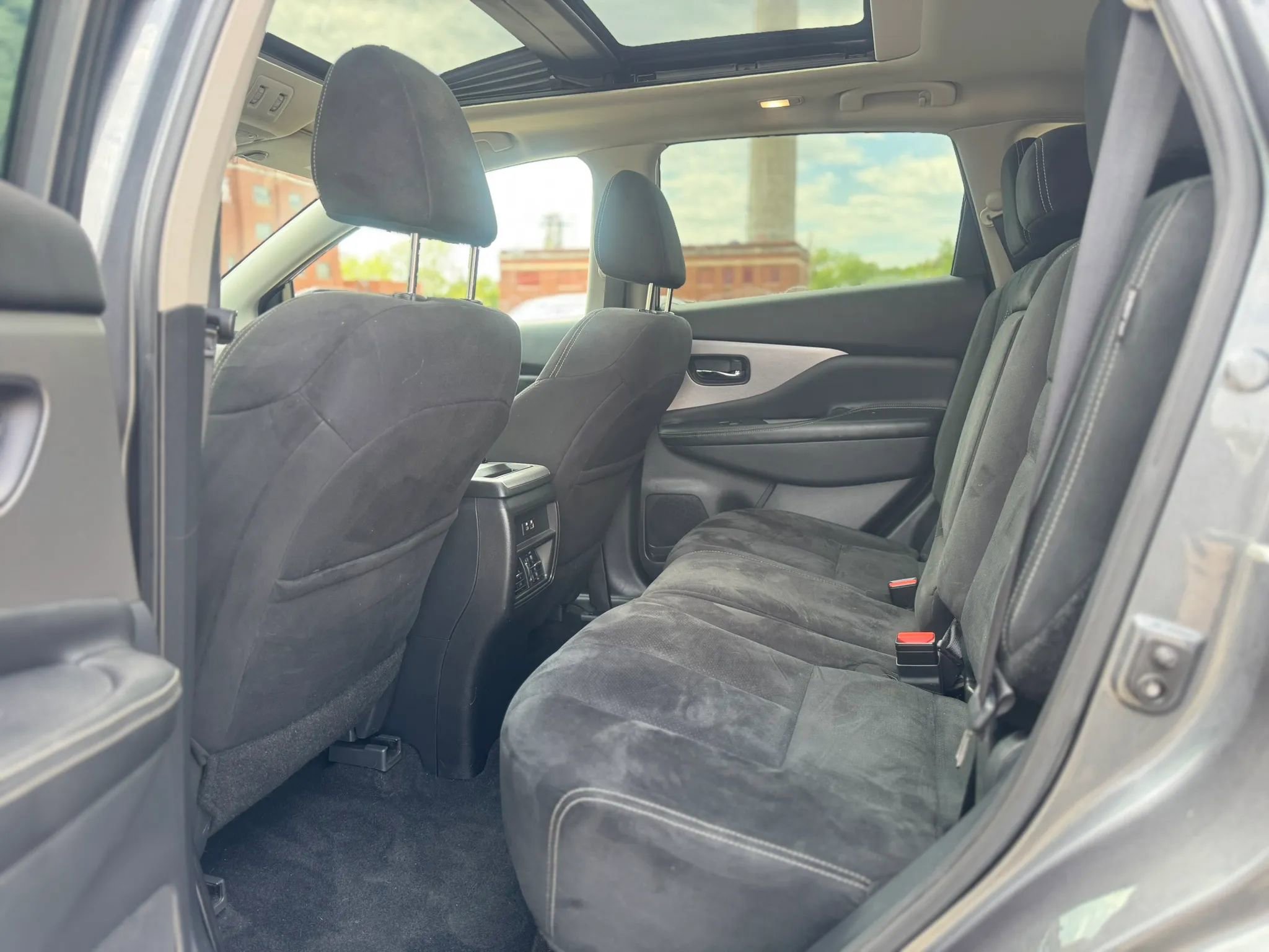 Used 2020 Nissan Murano SV AWD/4WD image 13