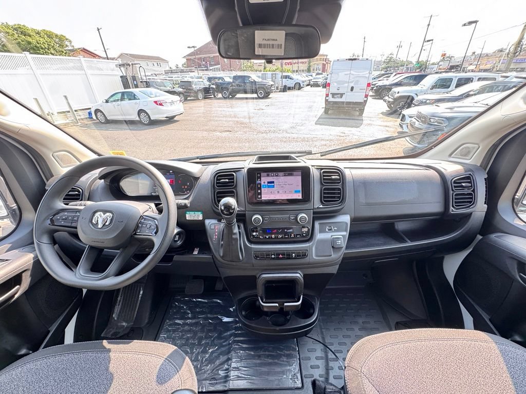 Used 2025 RAM ProMaster 2500 w/ U-Haul Equipment Group FWD image 15