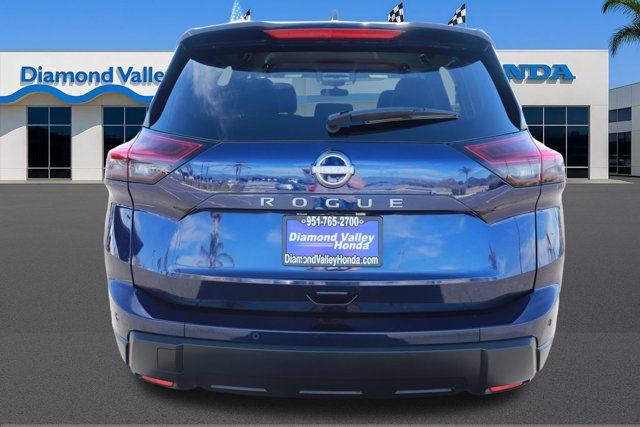 Used 2025 Nissan Rogue SV image 5