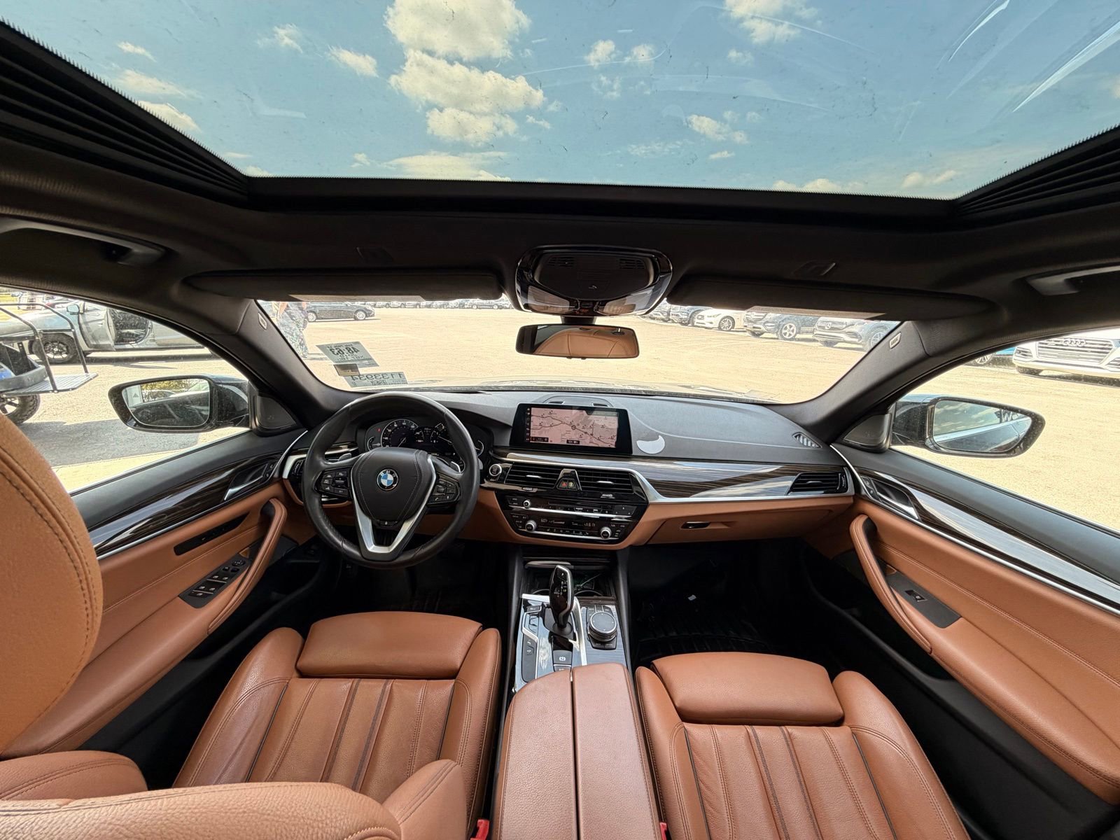 Used 2019 BMW 540i w/ Premium Package image 22