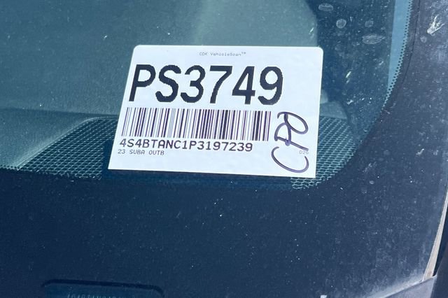 Used 2023 Subaru Outback Limited AWD/4WD image 8