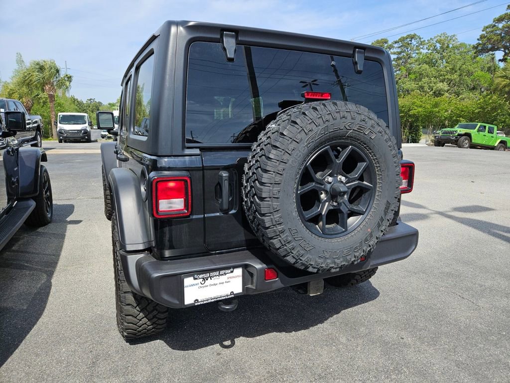 Used 2025 Jeep Wrangler Willys image 10