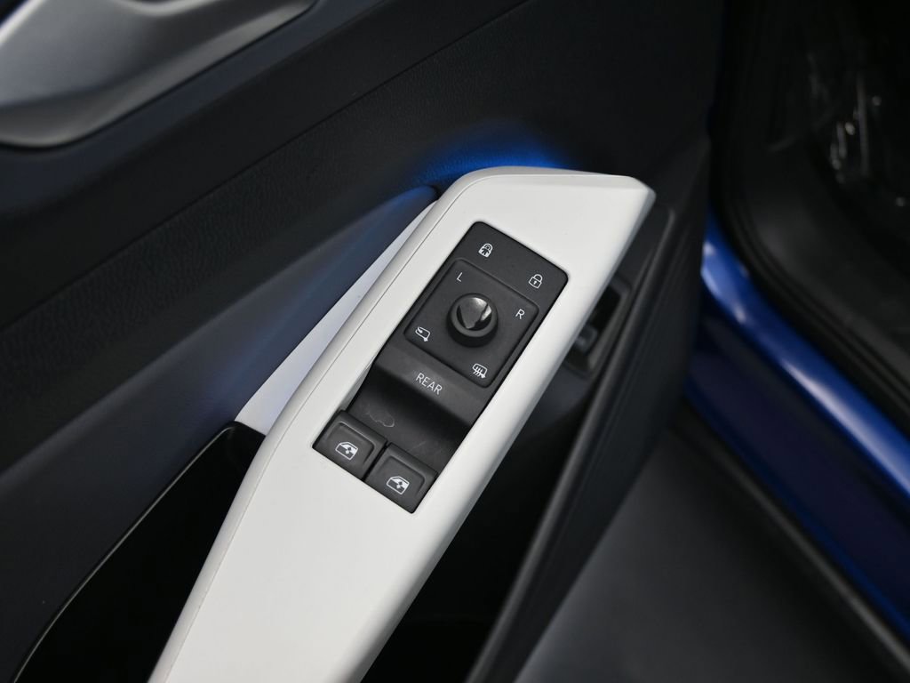 Used 2021 Volkswagen ID.4 1st Edition image 13