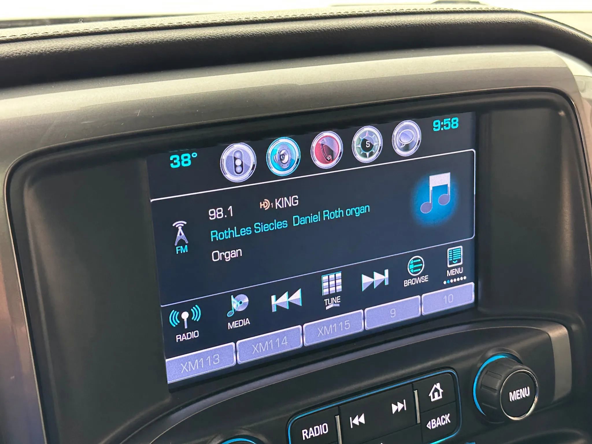 Used 2016 Chevrolet Silverado 1500 LTZ Z71 w/ LTZ Plus Package image 41