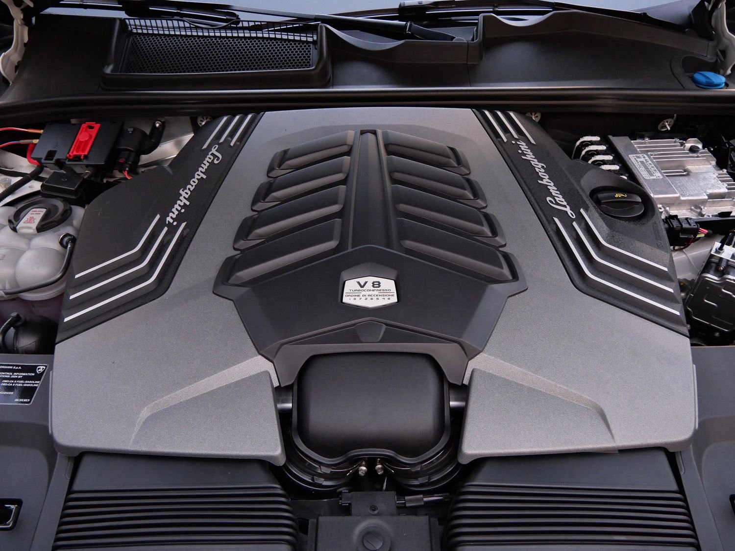 Used 2024 Lamborghini Urus Performante image 41