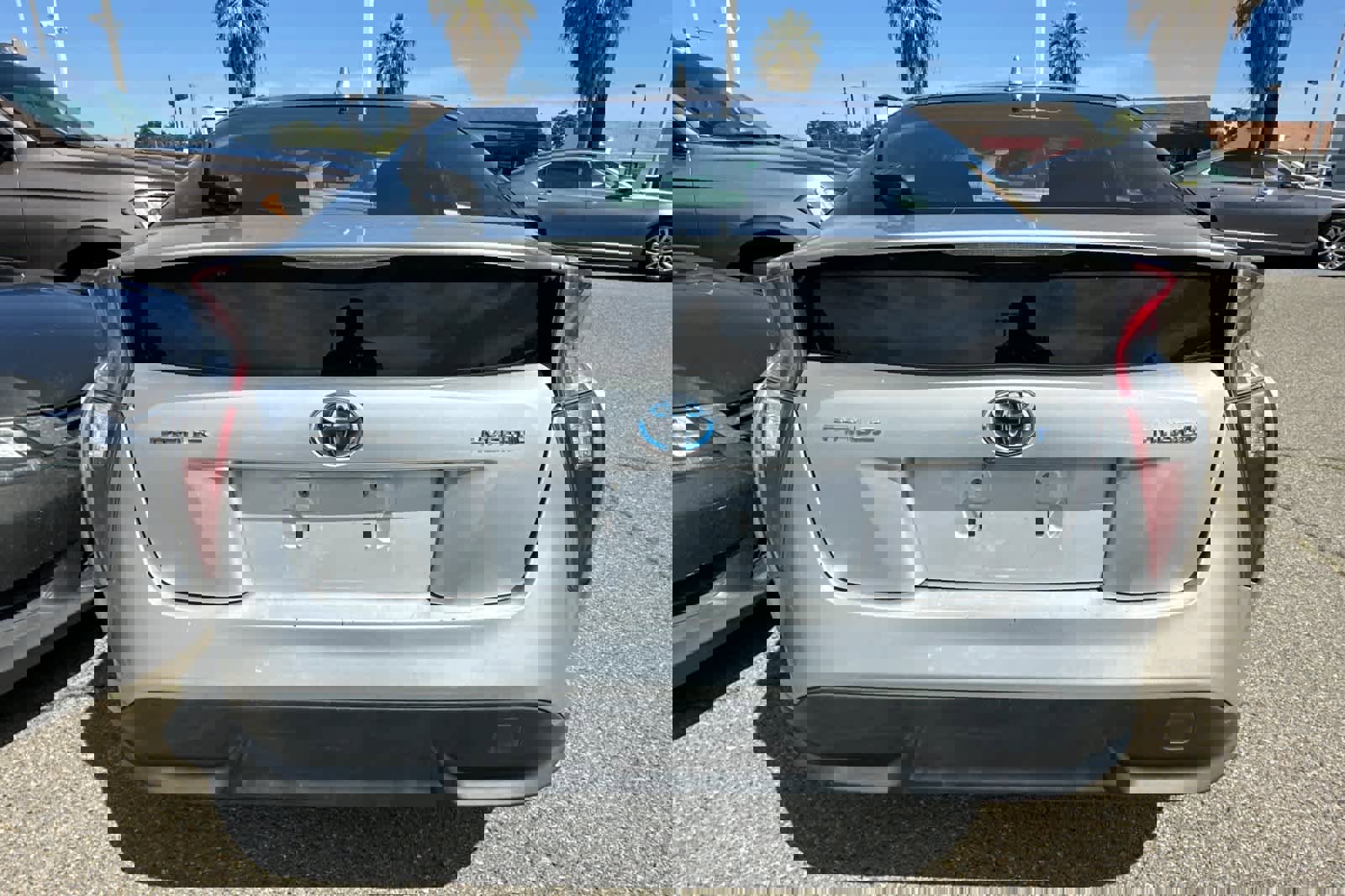 Used 2016 Toyota Prius Three Touring FWD image 5