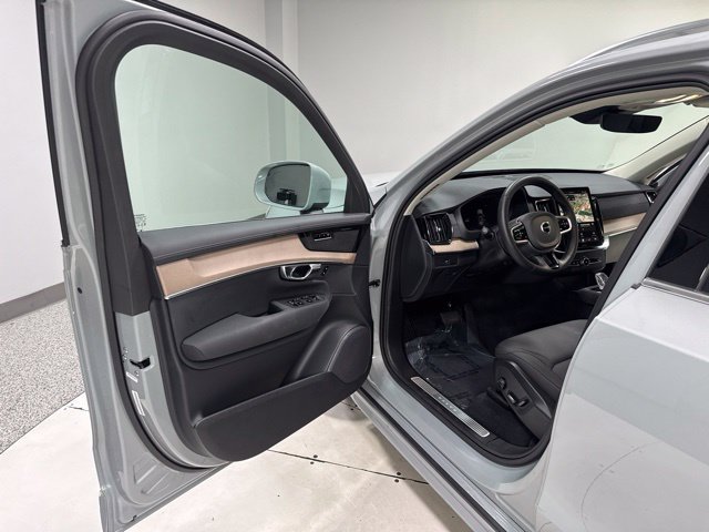 Used 2026 Volvo XC90 B6 Plus AWD/4WD image 12