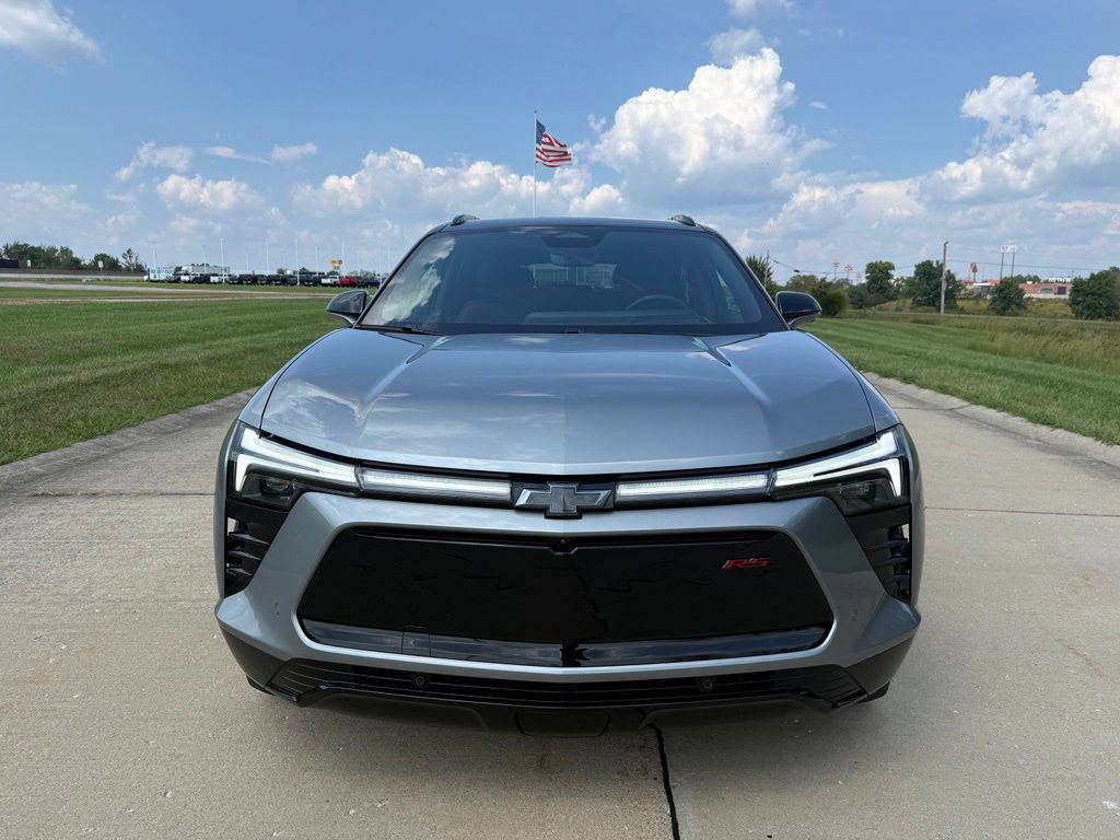 Used 2026 Chevrolet Blazer EV RS w/ Super Cruise Package AWD/4WD image 13