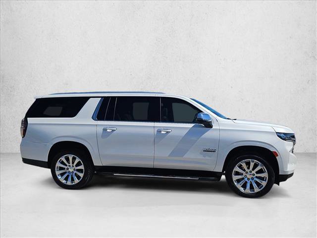 Used 2024 Chevrolet Suburban Premier w/ Premium Package RWD video 4