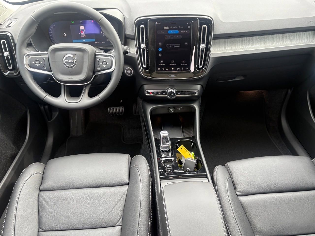 New 2026 Volvo XC40 B5 Plus w/ Protection Package Premier image 9