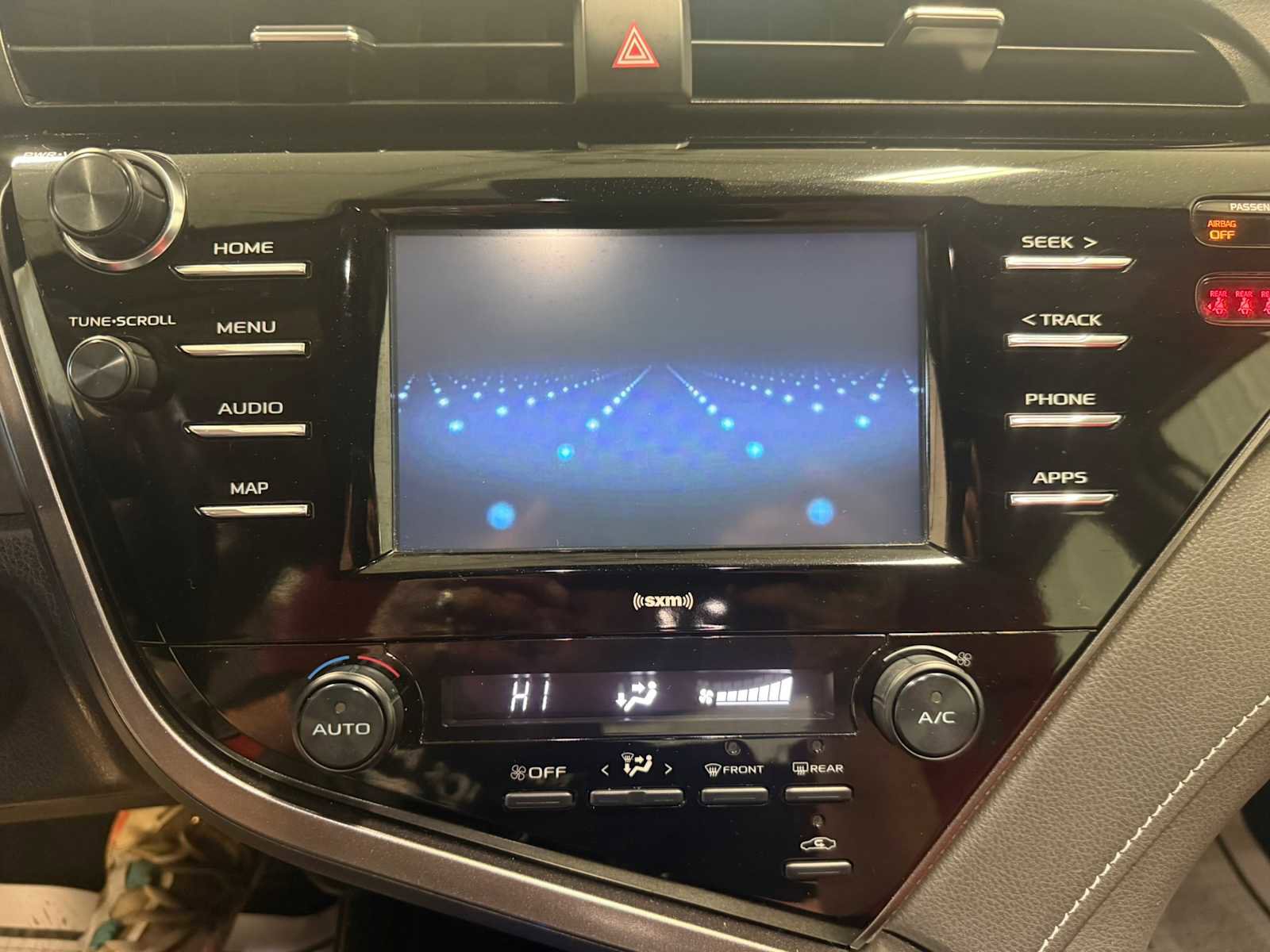 Certified 2020 Toyota Camry SE FWD image 29