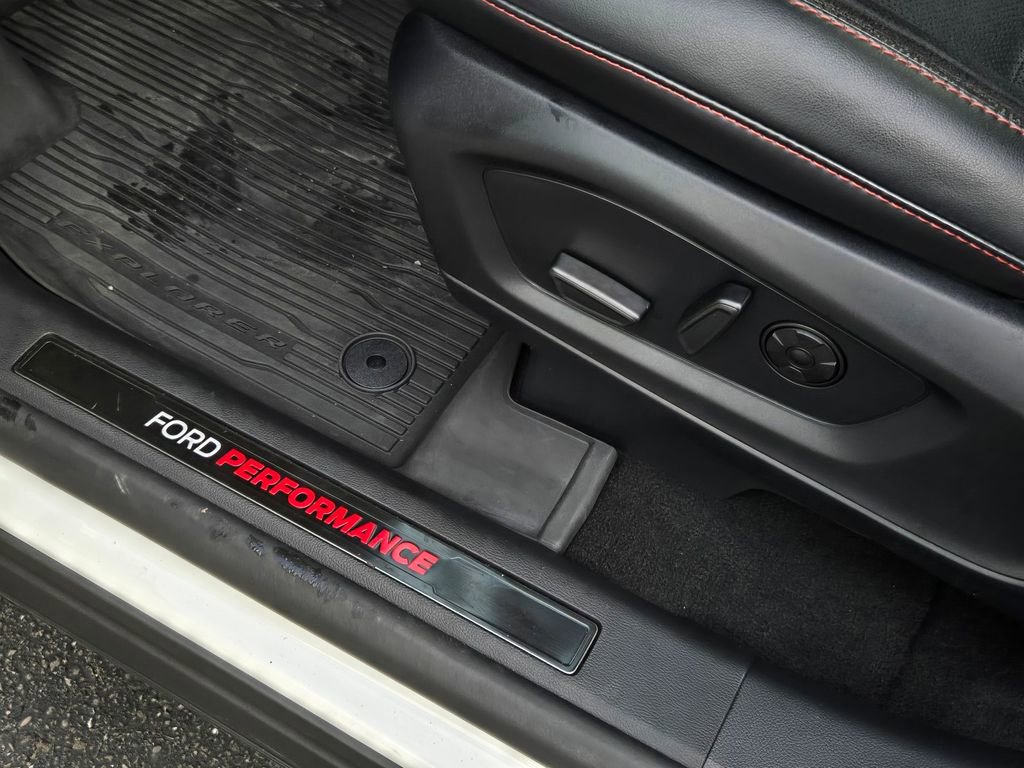 Used 2025 Ford Explorer ST image 20