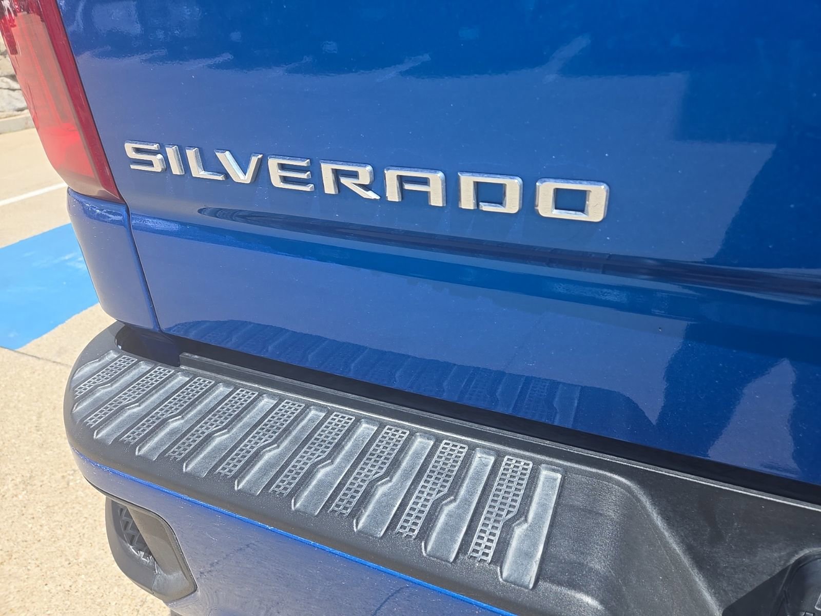 Used 2024 Chevrolet Silverado 1500 RST w/ Z71 Off-Road Package image 7