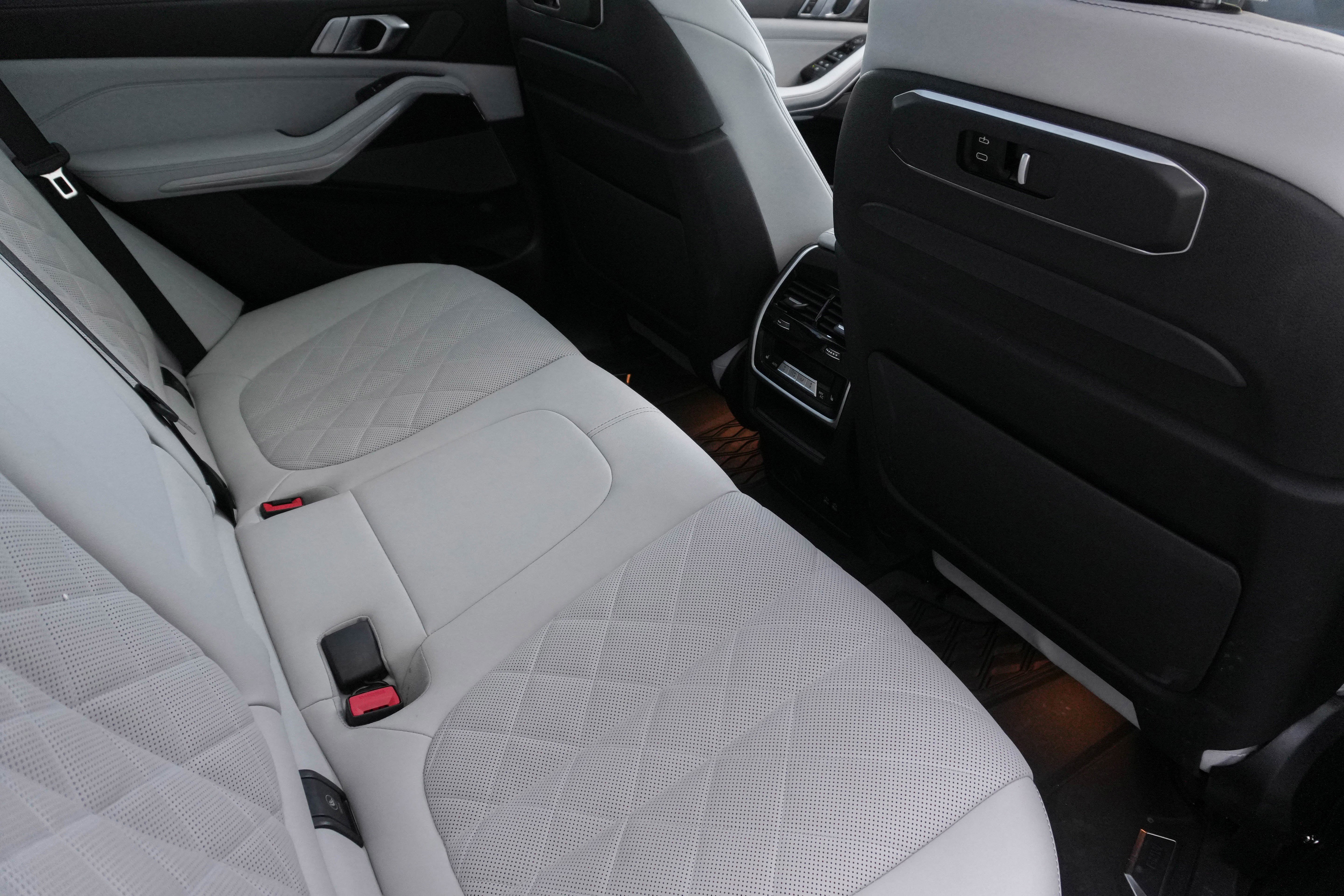 Certified 2024 BMW X5 xDrive50e w/ Executive Package AWD/4WD image 33