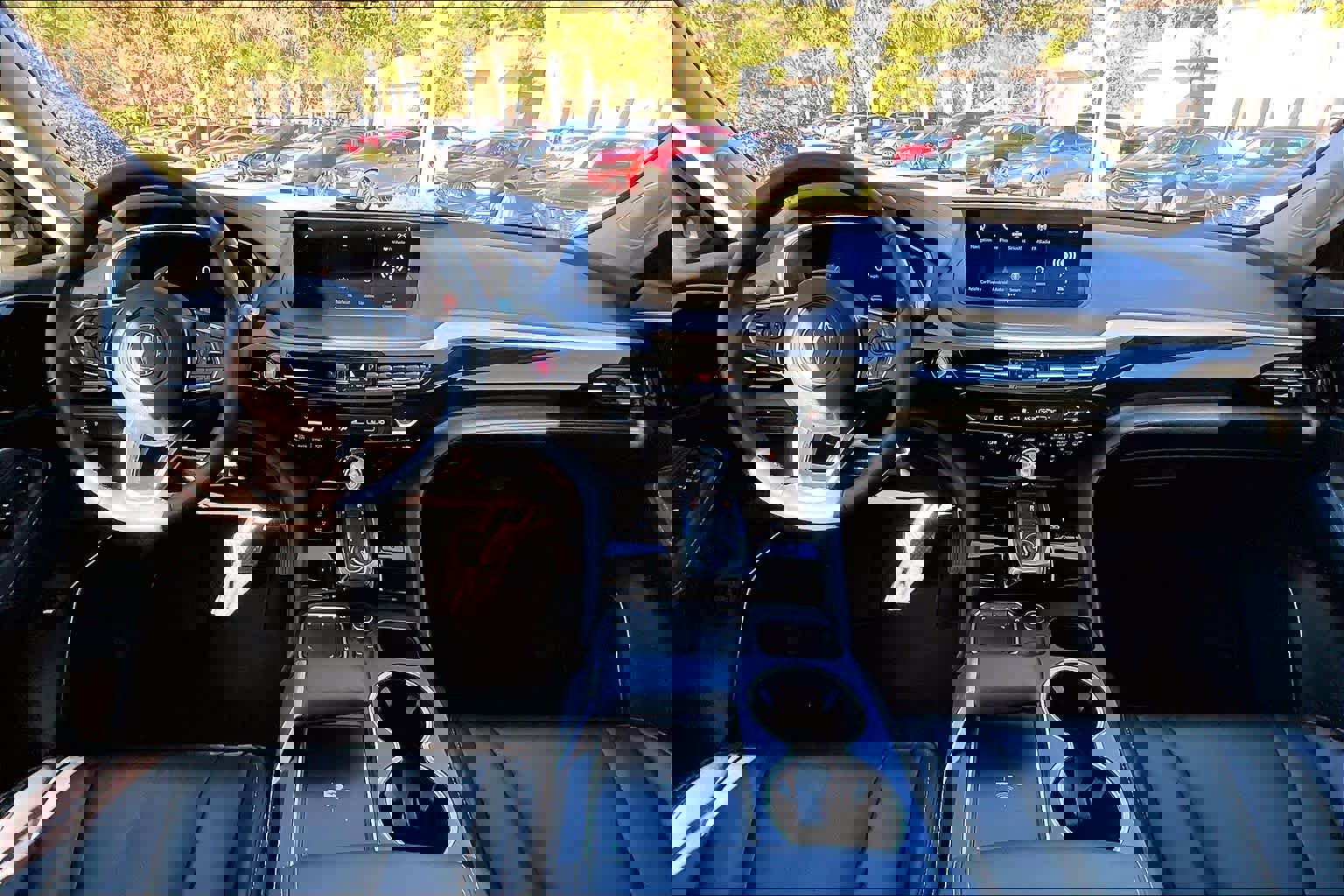 Used 2023 Acura MDX SH-AWD w/ Technology Package image 15