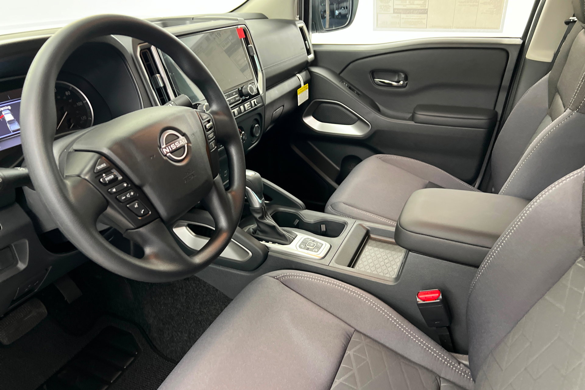 New 2026 Nissan Frontier SV w/ Tow Package image 15