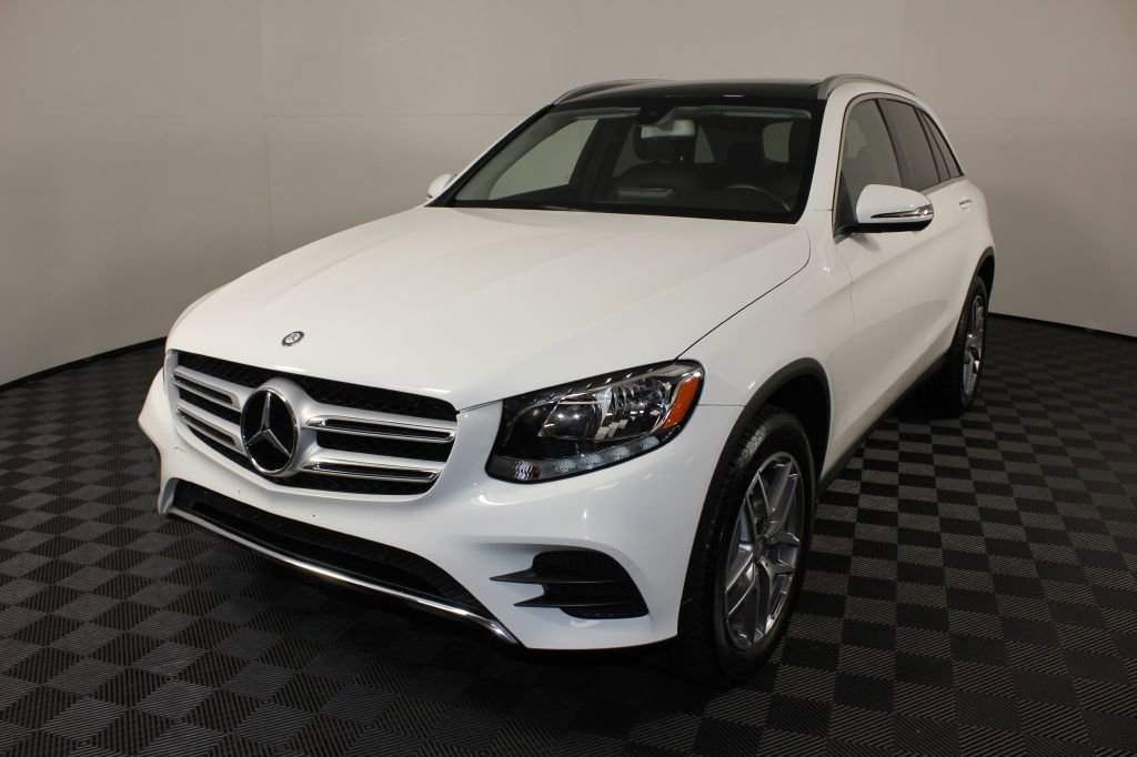 Used 2016 Mercedes-Benz GLC 300 4MATIC image 4