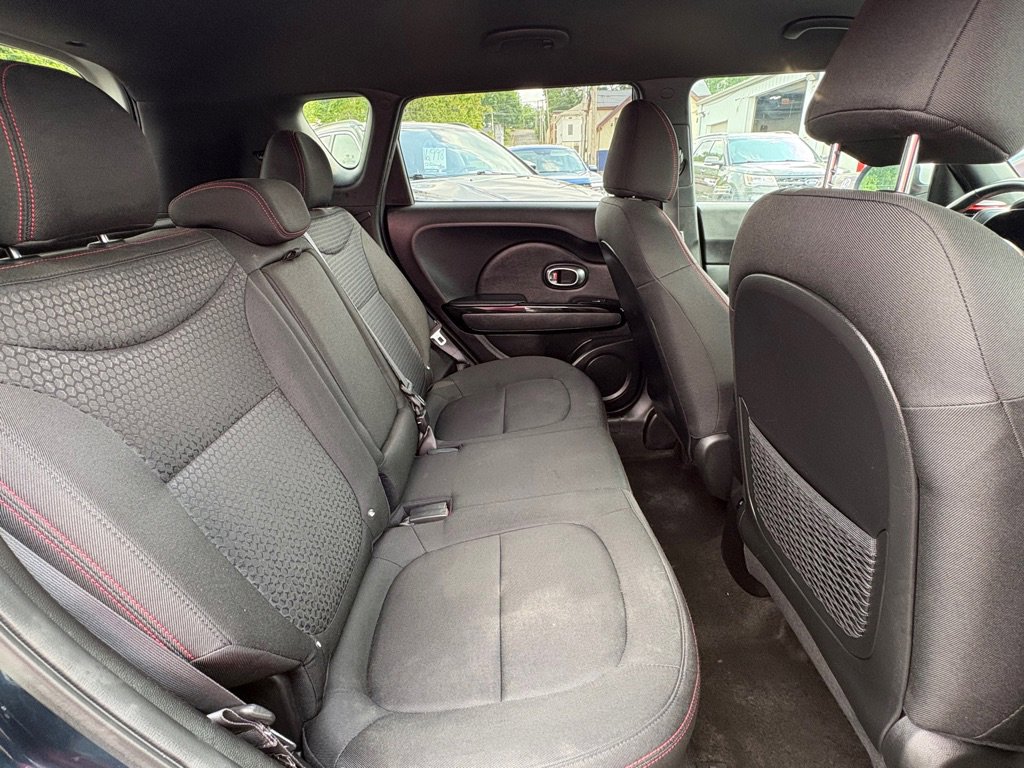 Used 2018 Kia Soul + FWD image 16