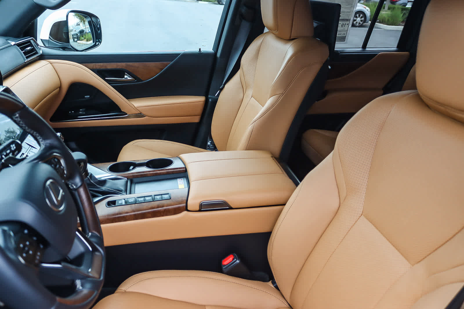 New 2026 Lexus LX 600 4WD w/ Luxury Package image 19