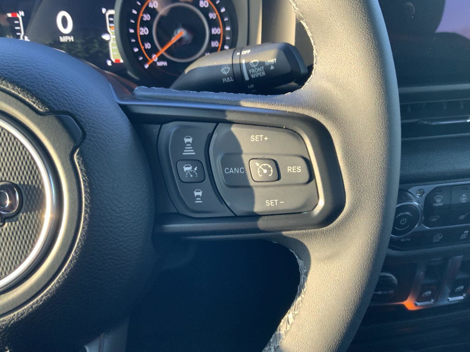 Used 2025 Jeep Wrangler Sport image 26