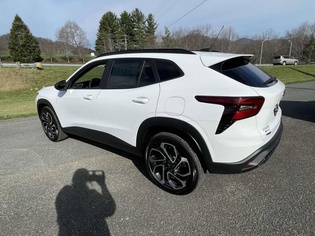 New 2026 Chevrolet Trax RS image 5