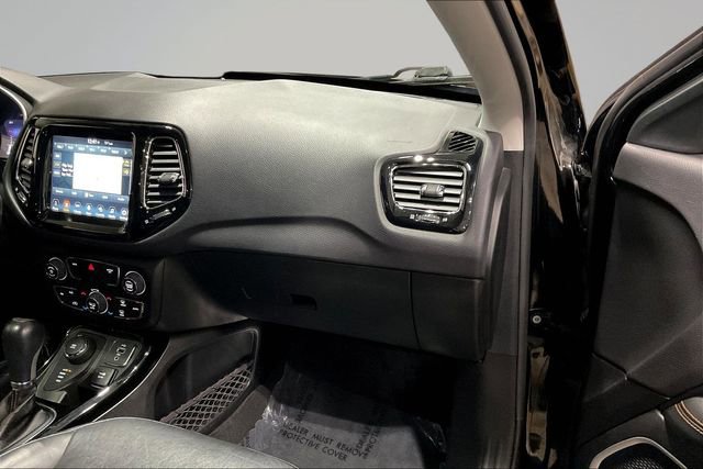 Used 2018 Jeep Compass Limited w/ Navigation Group image 19