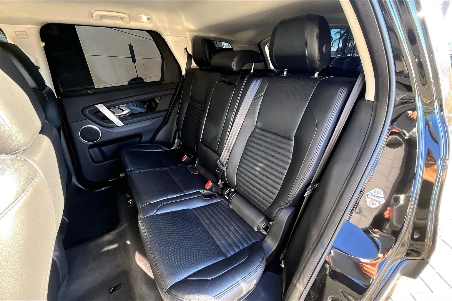 Used 2022 Land Rover Discovery Sport S image 26