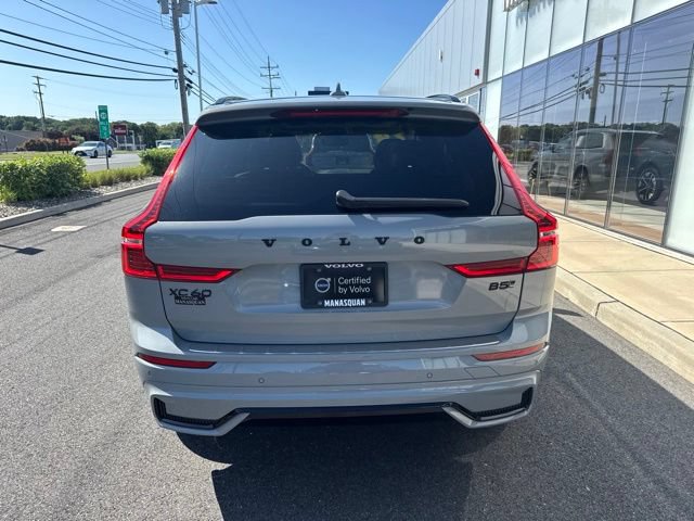 Used 2024 Volvo XC60 B5 Core w/ Protection Package Premier AWD/4WD image 4