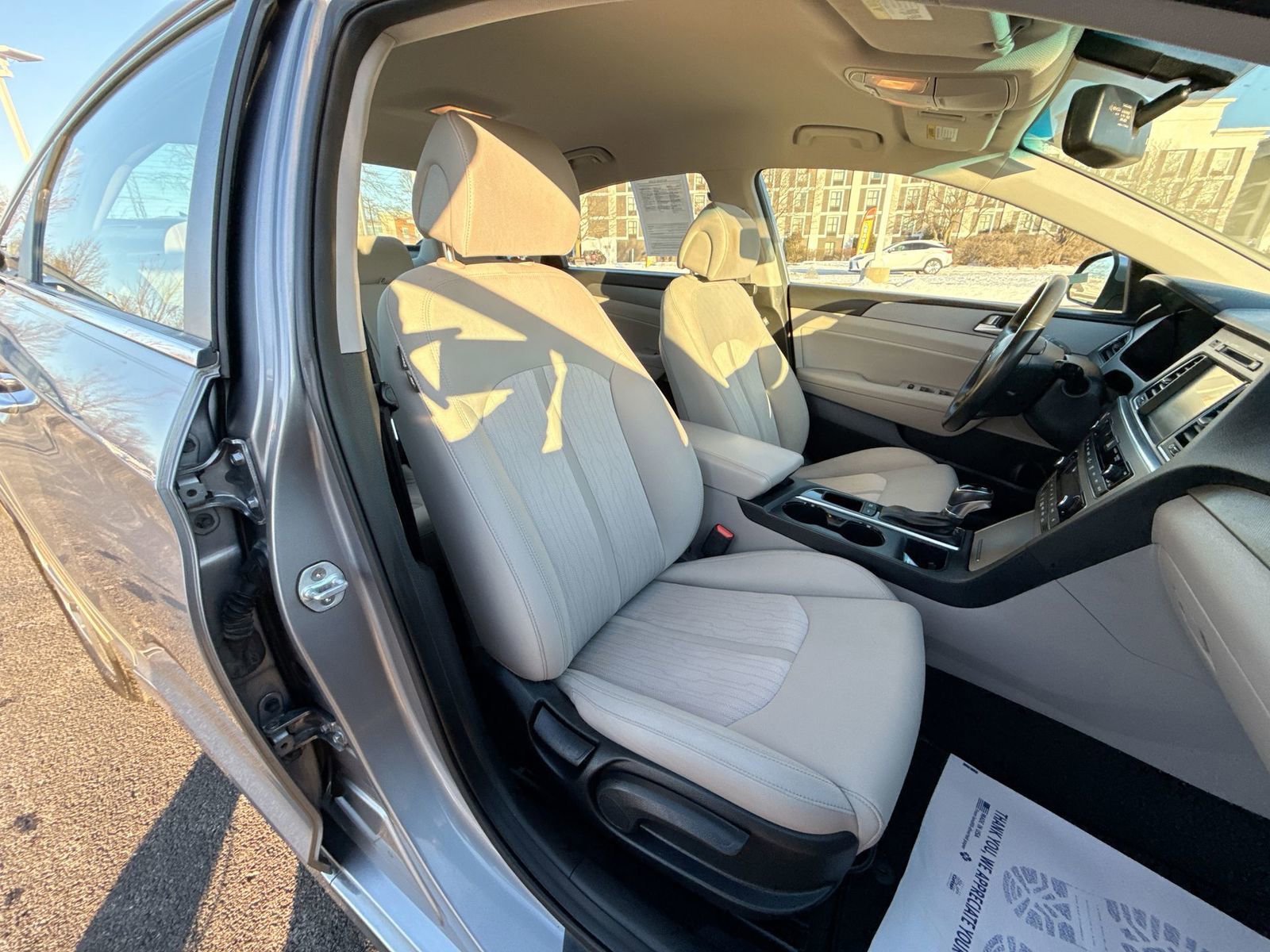 Used 2017 Hyundai Sonata Plug-In Hybrid image 25