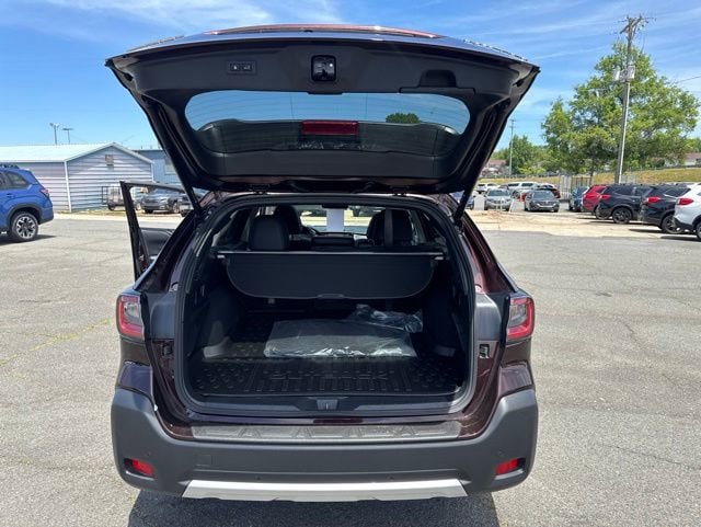 Certified 2025 Subaru Outback Limited AWD/4WD image 17