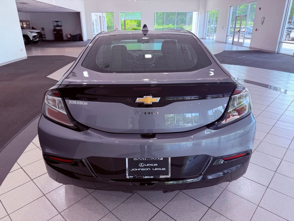 Used 2018 Chevrolet Volt LT w/ Comfort Package FWD image 10