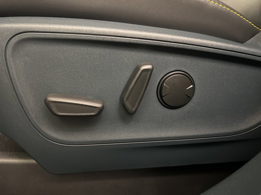 New 2025 Ford Maverick Lobo image 24