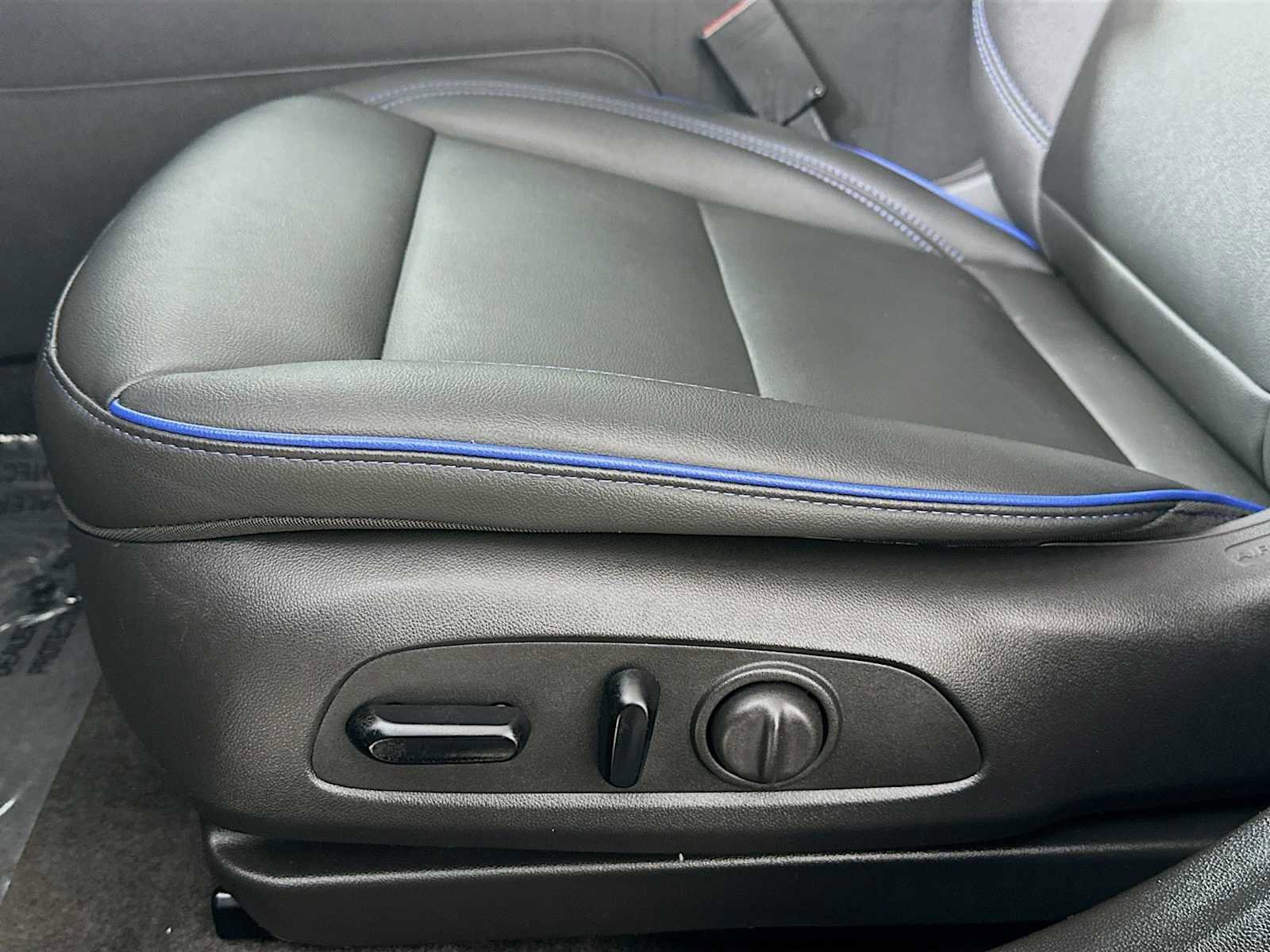 Used 2024 Buick Envista Sport Touring w/ Convenience I Package image 17