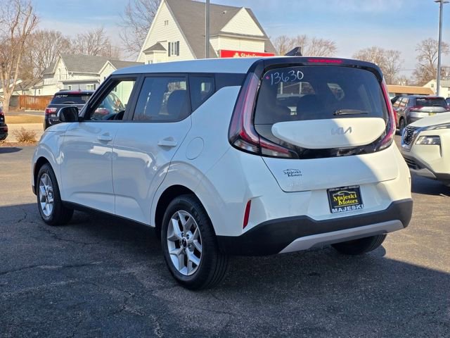 Used 2024 Kia Soul LX w/ Option Group 015 image 5