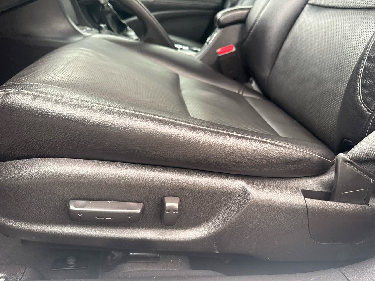 Used 2014 Acura ILX w/ Premium Package FWD image 27