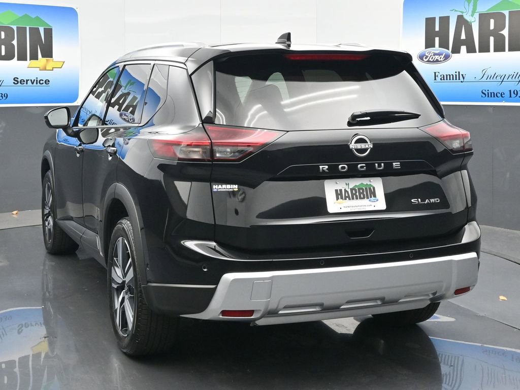Used 2024 Nissan Rogue SL w/ SL Premium Package image 4