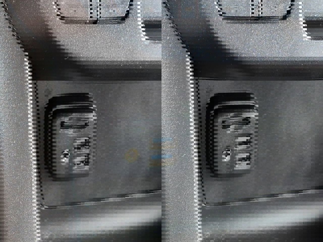 Used 2022 GMC Canyon Elevation w/ Elevation Premium Package image 21