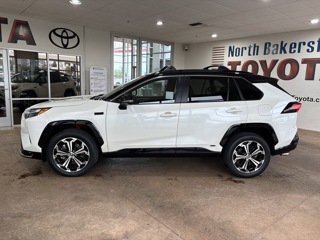 Certified 2022 Toyota RAV4 XSE w/ Weather Package image 7