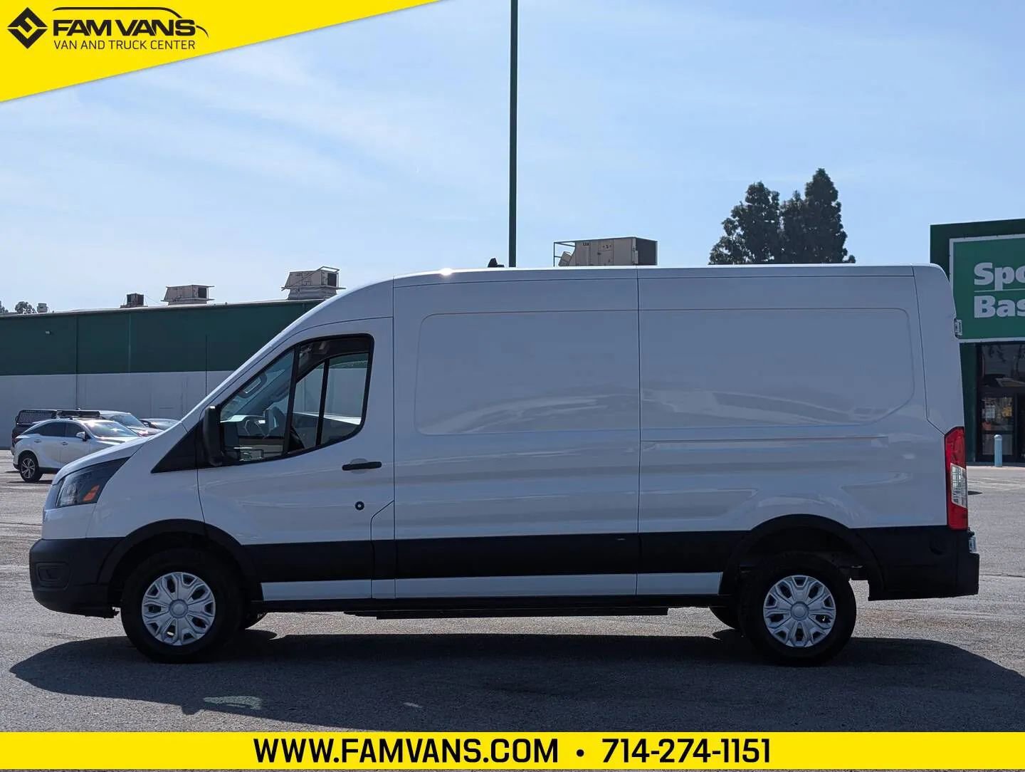 Used 2024 Ford E-Transit 148 Medium Roof RWD image 4