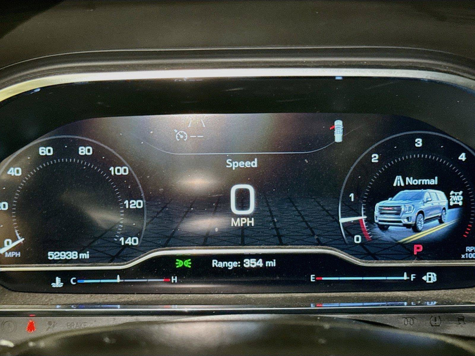Certified 2024 GMC Yukon XL AT4 w/ Technology Package AWD/4WD image 10