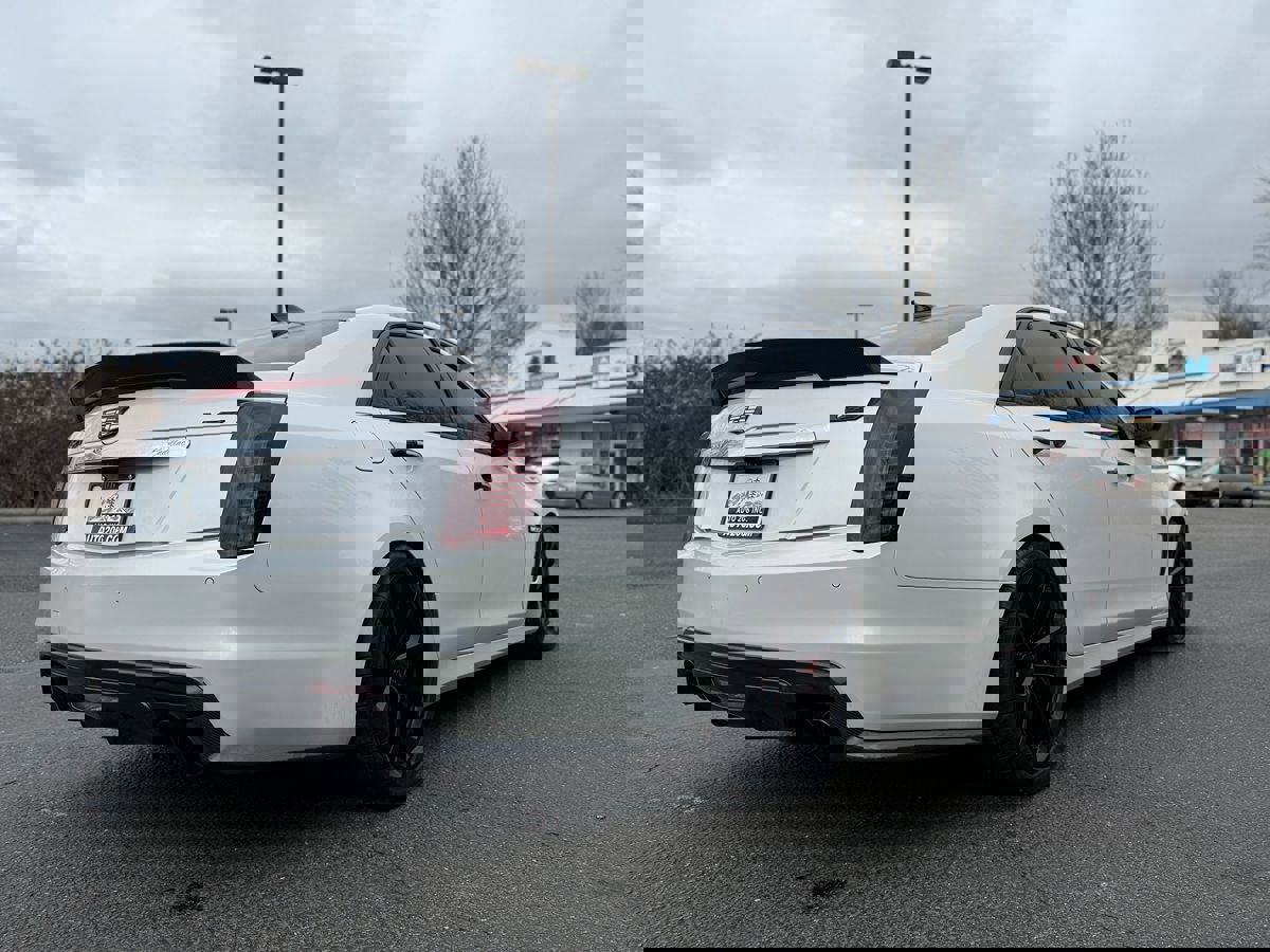 Used 2018 Cadillac CTS V w/ Carbon Fiber Package image 7