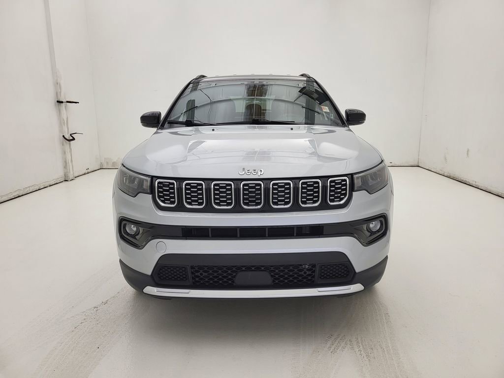 Used 2025 Jeep Compass Limited image 23