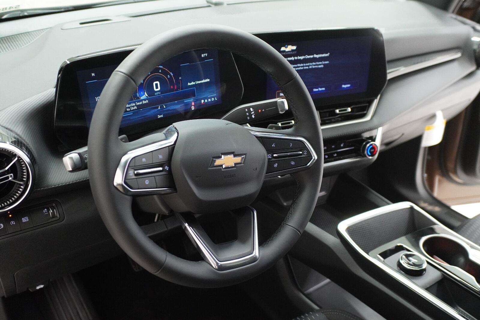 New 2027 Chevrolet Equinox LT w/ Safety and Technology Package FWD image 8
