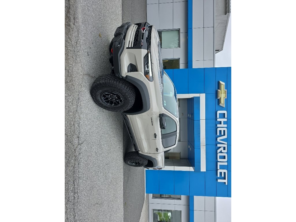 New 2026 Chevrolet Colorado ZR2 w/ ZR2 Bison Edition AWD/4WD image 1