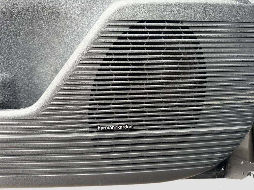 New 2026 Subaru Outback Limited image 17