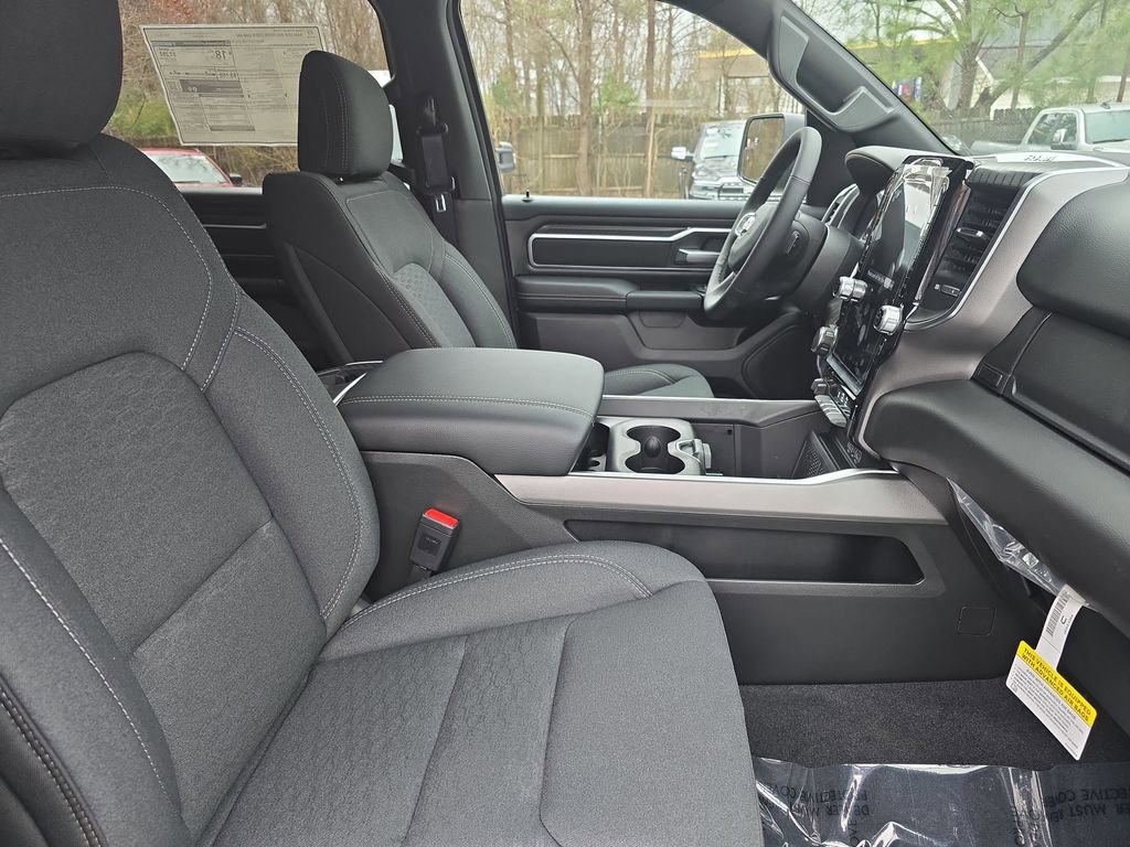 New 2026 RAM 1500 4x4 Crew Cab image 10